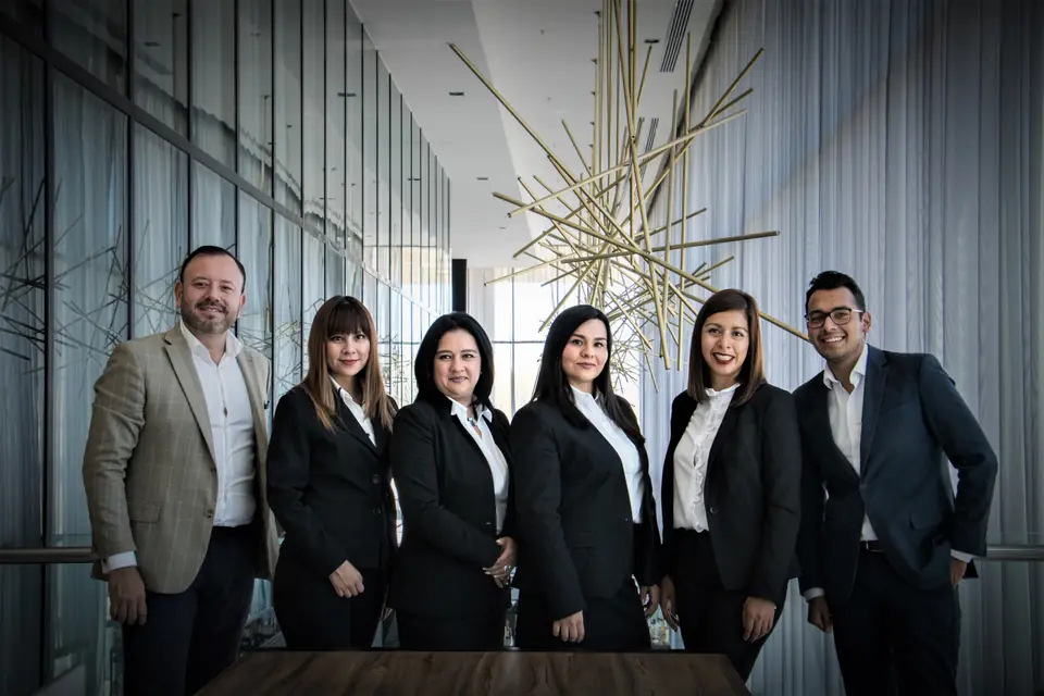Equipo directivo en la oficina